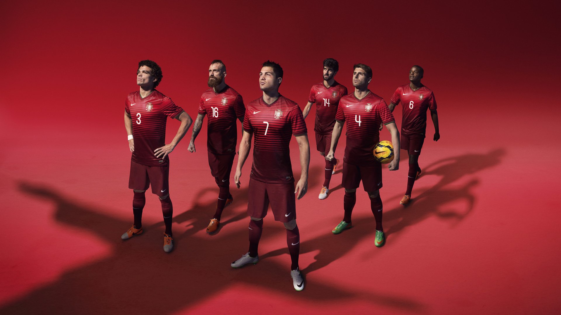 “西甲明星对决，场上激情燃烧”，西甲联赛球星