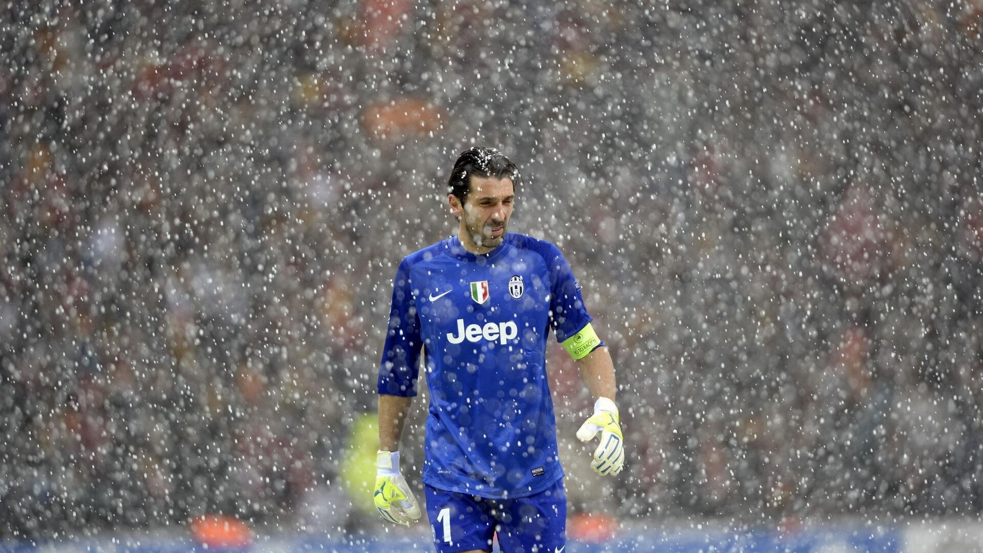 意甲明星球员连续进球，带领球队走向胜利，意甲明星球员连续进球,带领球队走向胜利